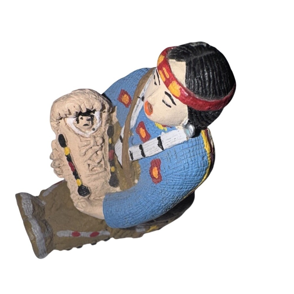 Vintage Style Hand Painted Clay Storyteller Figurines Indigenous Family Set of 2 - Picture 8 of 8